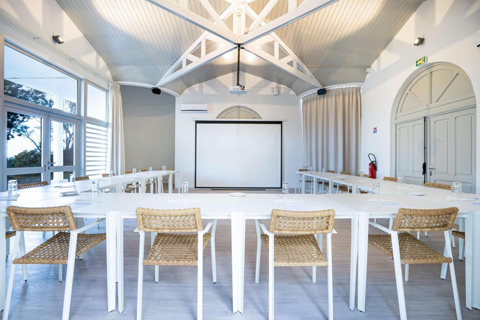 Doubletree By Hilton Noumea Ilot Maitre Resort Bagian luar foto